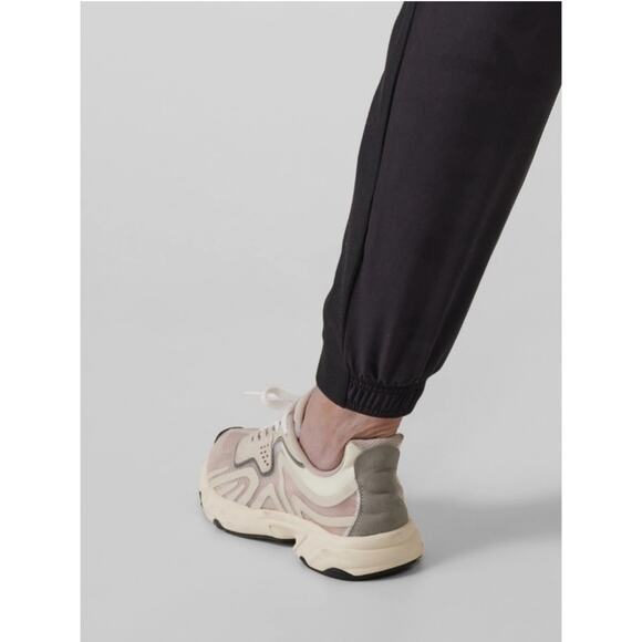 ATHLETA Brooklyn Lined Camo Jogger Sz 12 - Picture 5 of 13